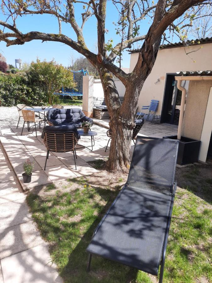 Le Clos Des Feugrais Saint-Aubin-lès-Elbeuf Екстериор снимка