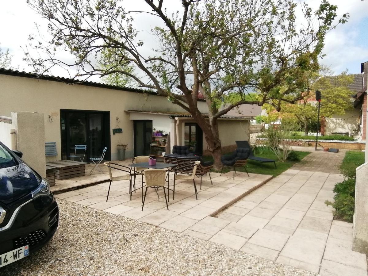Le Clos Des Feugrais Saint-Aubin-lès-Elbeuf Екстериор снимка